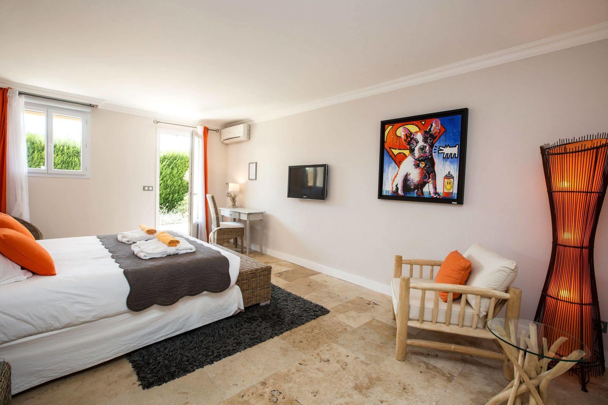 วีลา สเตฟานี Bed & Breakfast มูแฌ็ง ภายนอก รูปภาพ